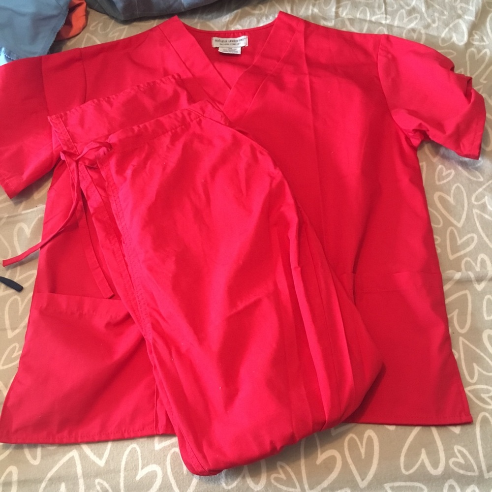 Red Scrubs!!